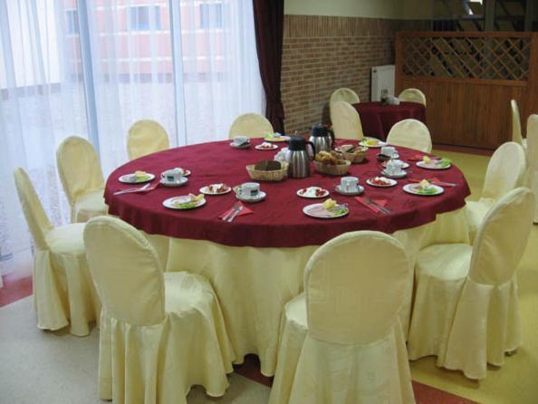 Arena Hotel Kaliszki Εξωτερικό φωτογραφία